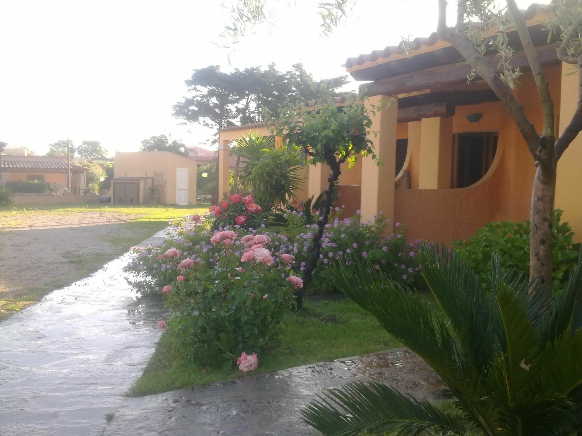 Residence La Pineta 布多尼 外观 照片